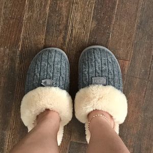 Women’s Uggs Cozy Knit Slippers